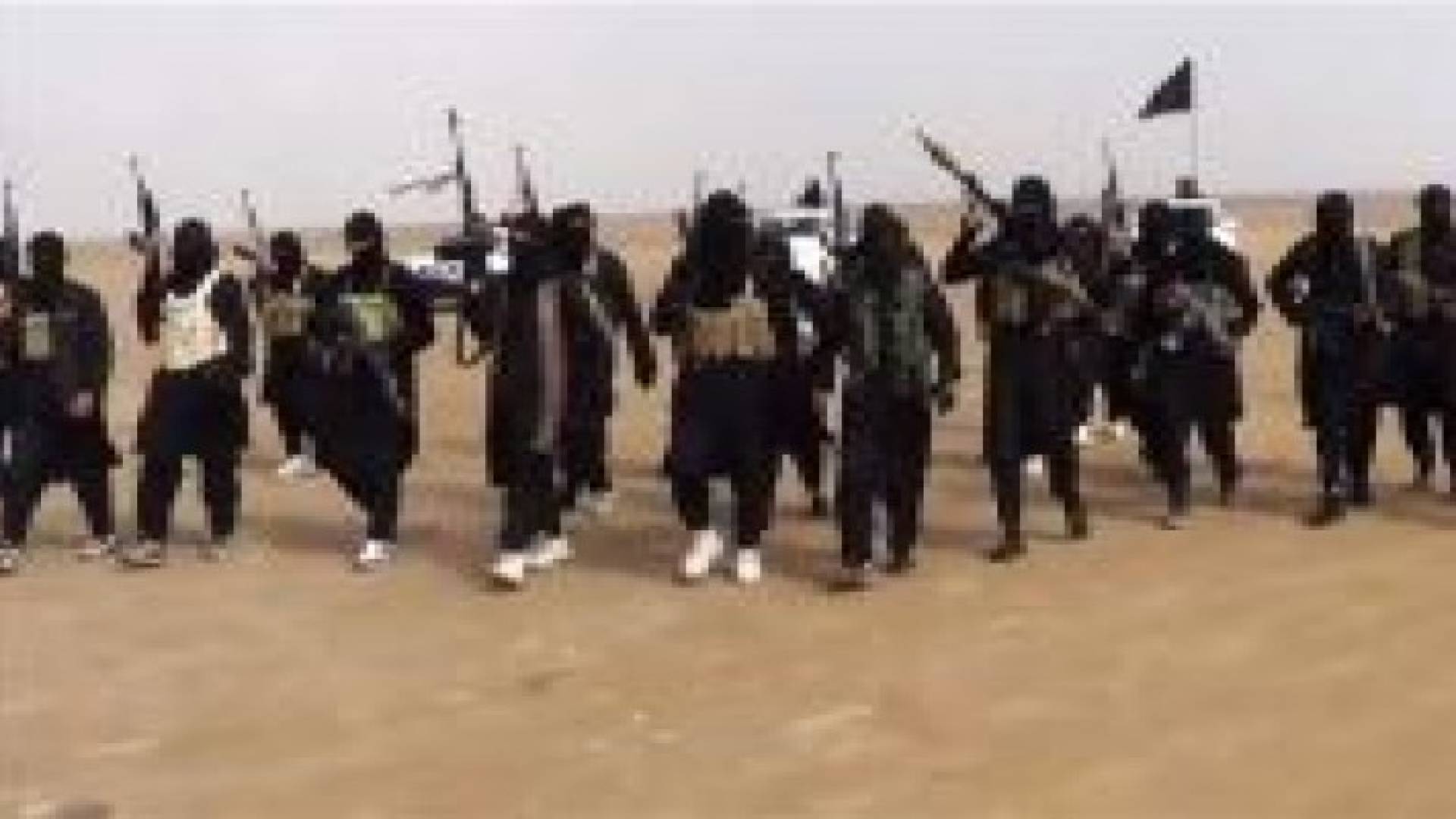 "داعش الإرهابي " قتل الآلاف بسوريا في 19 شهرا