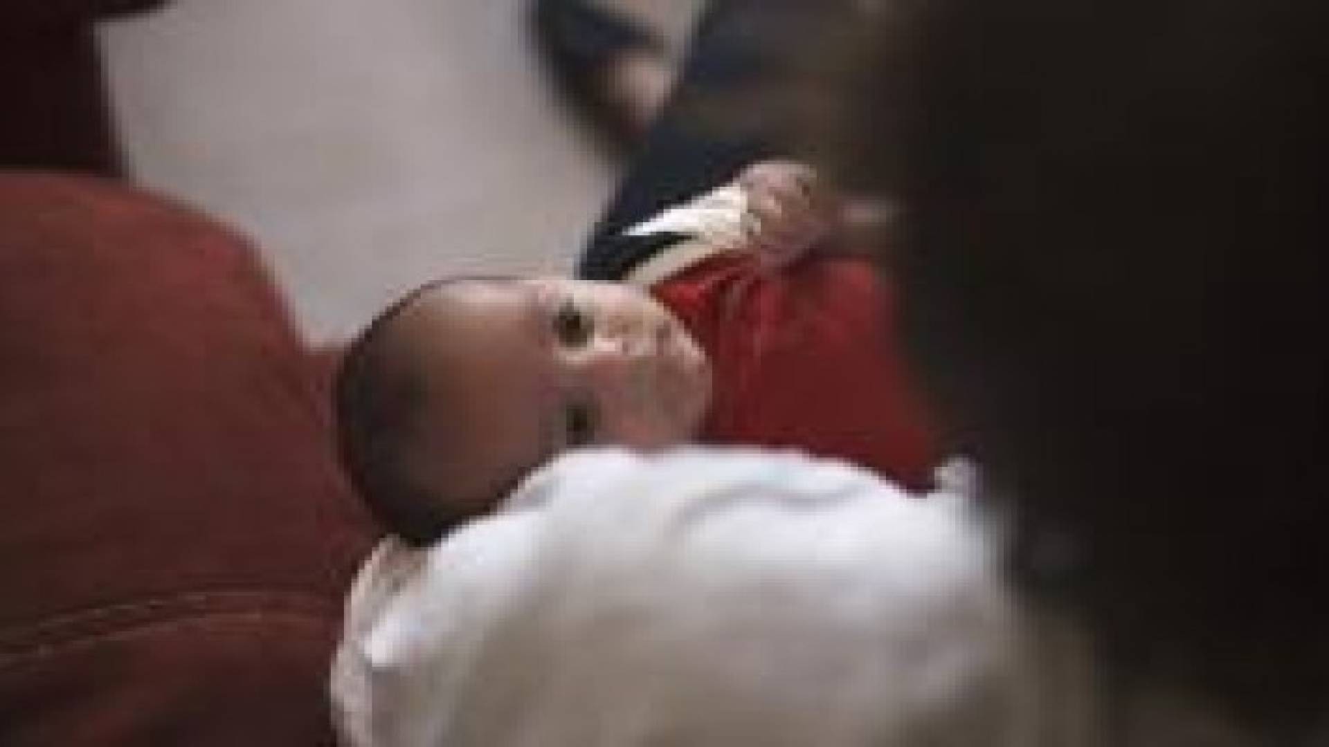 بلدة إيطالية تشهد أول ولادة لطفل منذ 28 عاما