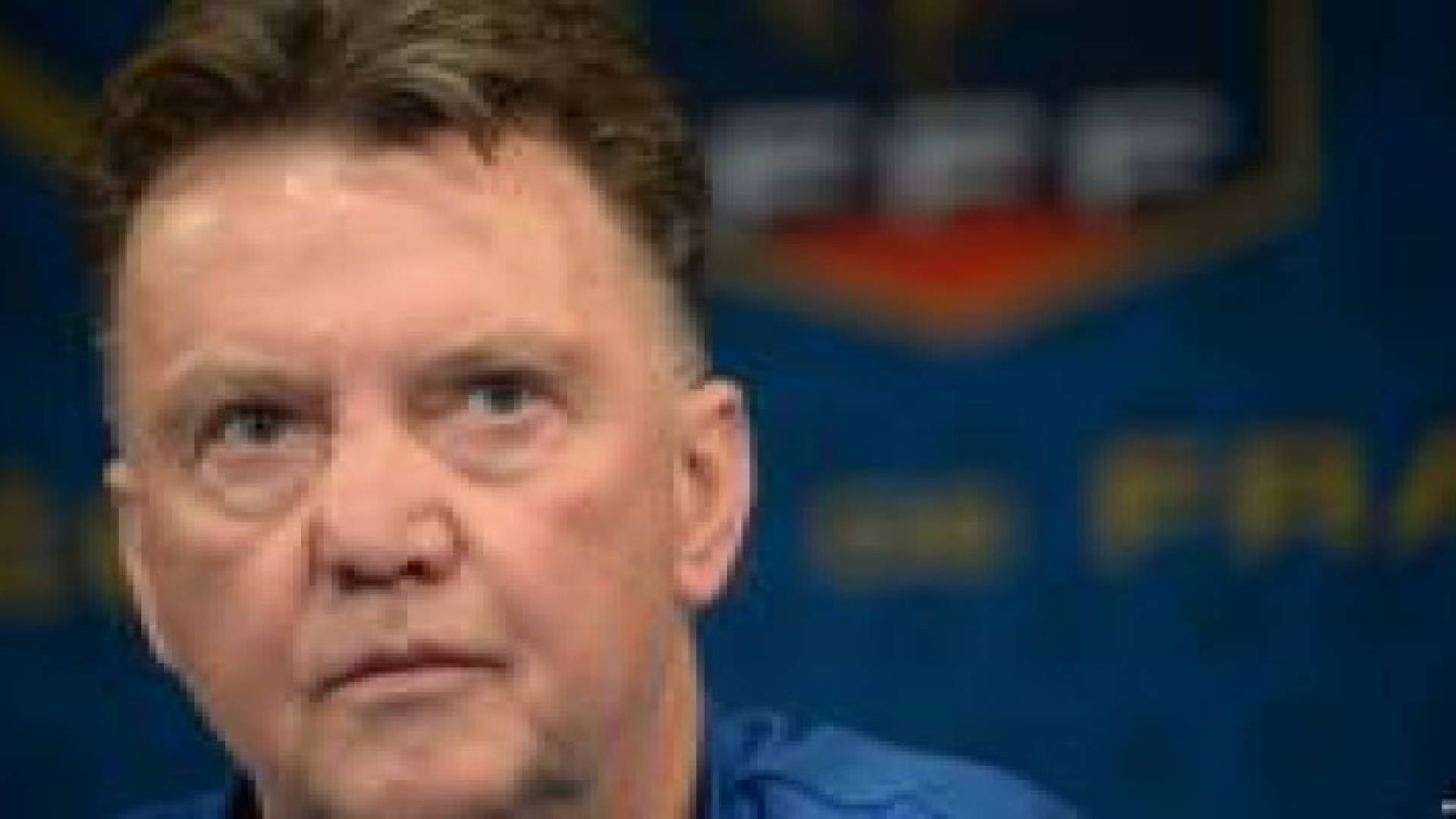 فان غال: مانشستر يونايتد بدأ يستعيد الثقة