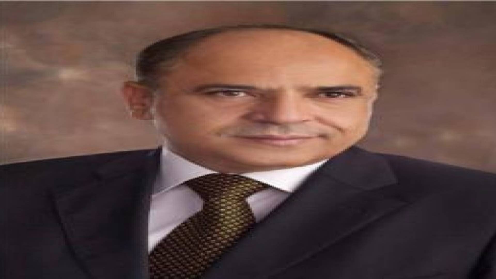 اللوزي يباشر عمله مديرا للمدينة