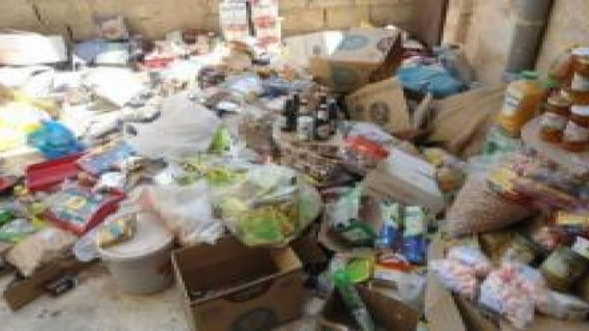 اتلاف 6 اطنان اغذية فاسدة في الزرقاء