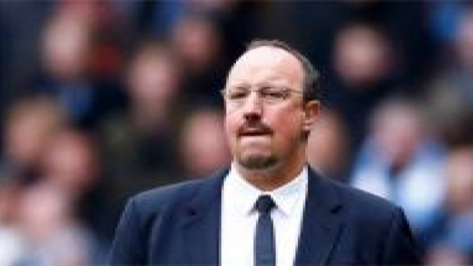 بينيتز الأقرب لخلافة نيفيل في فالنسيا