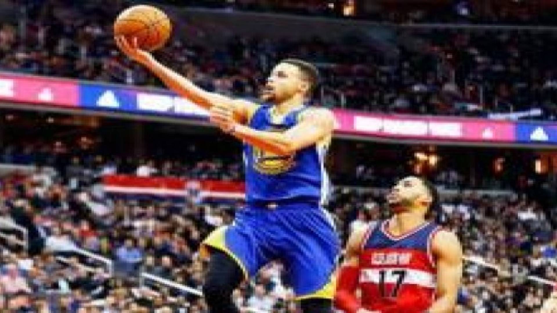 كاري يقود واريورز لتحقيق انتصاره الثامن على التوالي