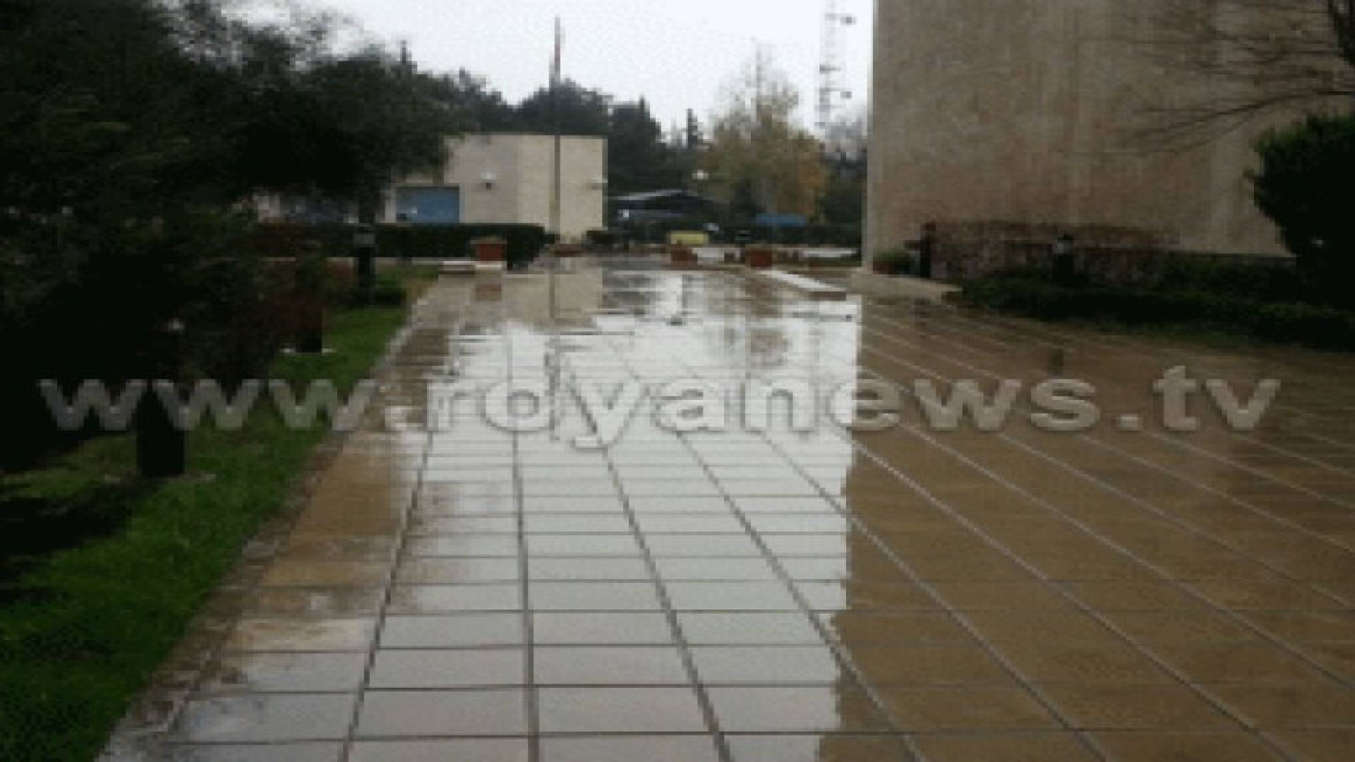 طقس الأحد: أمطار رعدية وأجواء باردة وثلوج على المرتفعات العالية