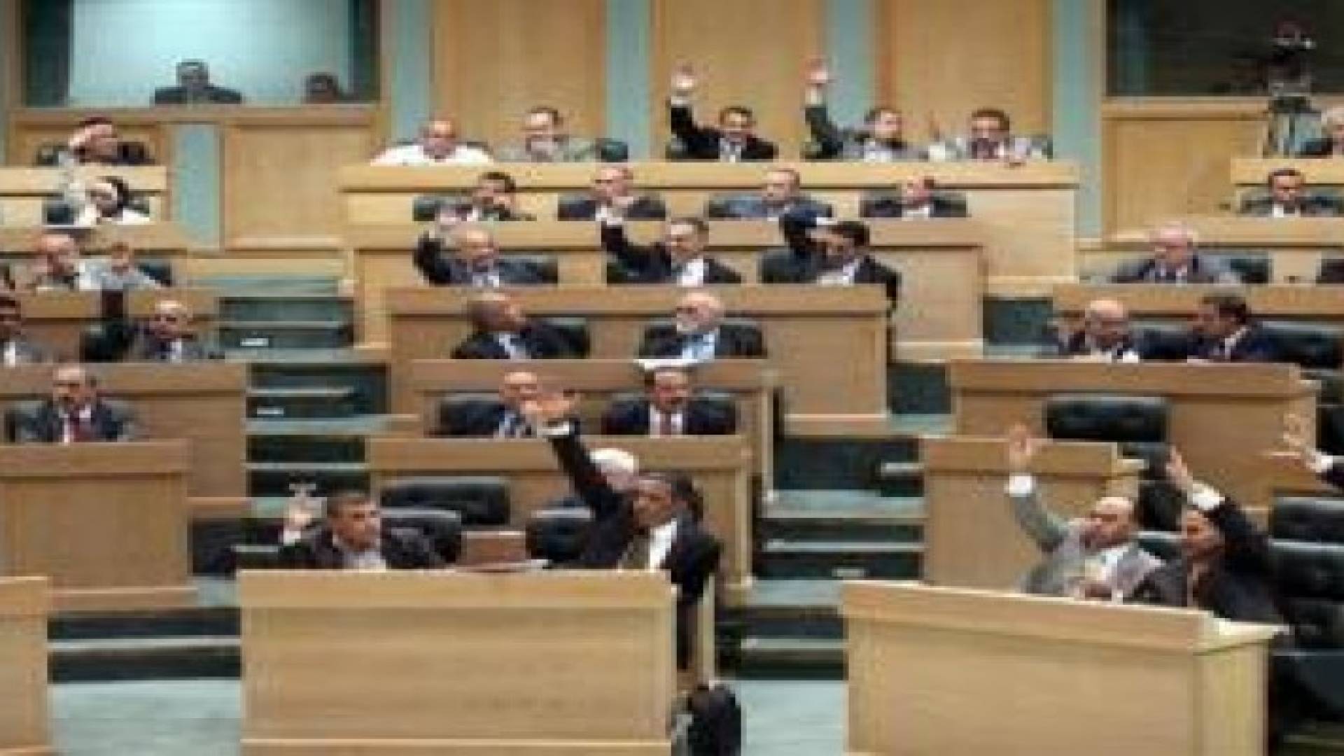 النهضة النيابية ترفض استيراد الغاز الإسرائيلي وتعديل رواتب المتقاعدين