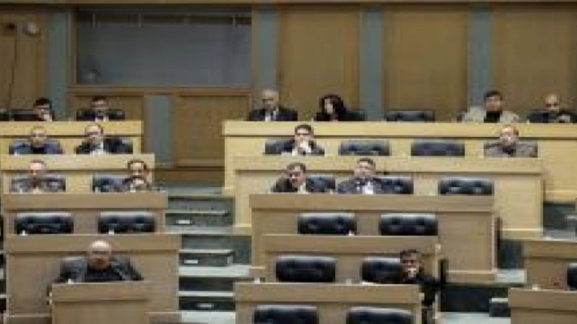 العماوي يرفع جلسة النواب لعدم إكتمال النصاب