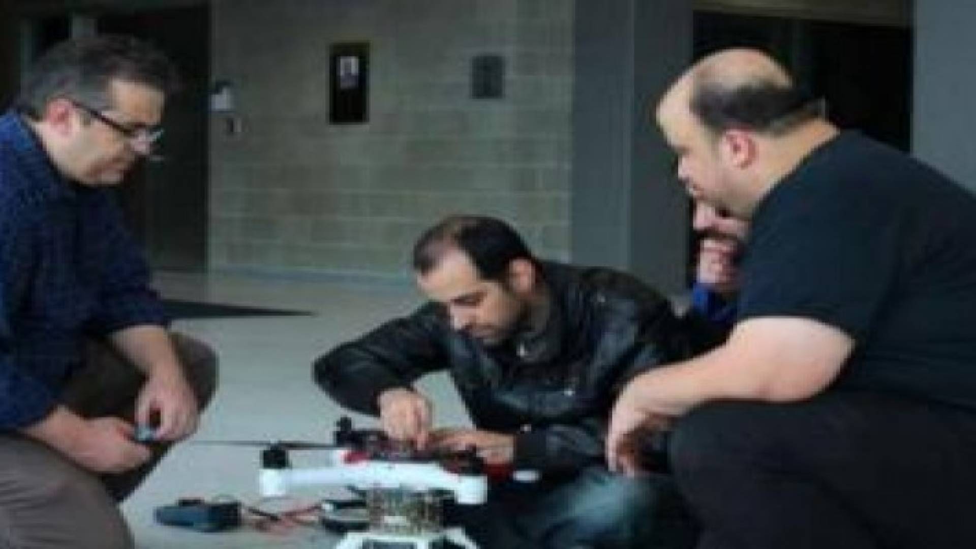 فريق أردني يفوز بجائزة الإمارات للطائرات من دون طيار