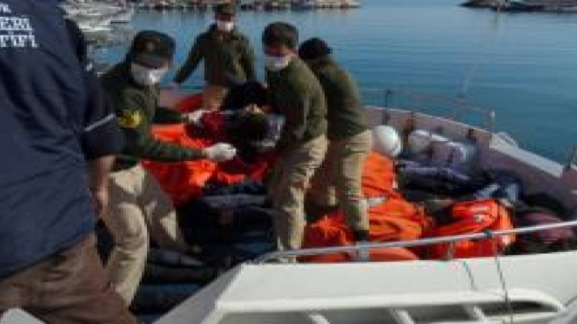 مصرع 27 مهاجرا بينهم 11 طفلا غرقا قبالة سواحل تركيا