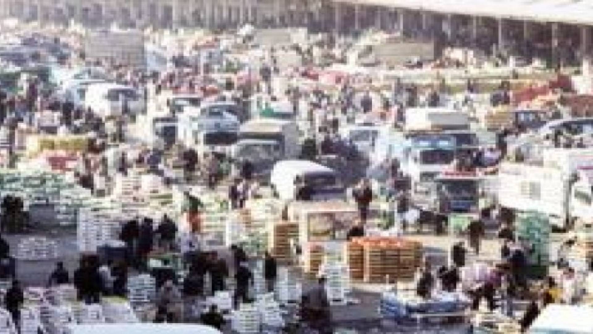 اللوزي يتفقد السوق المركزي للخضار والفواكة