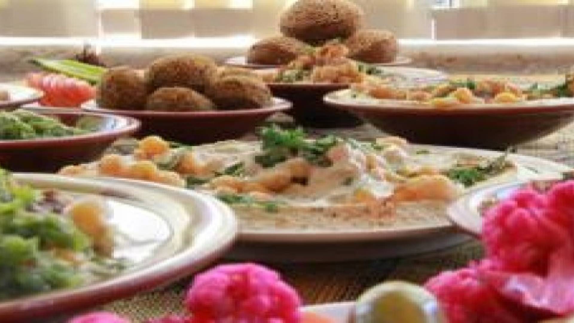 "حماية المستهلك" تطالب بتخفيض اسعار المطاعم الشعبية