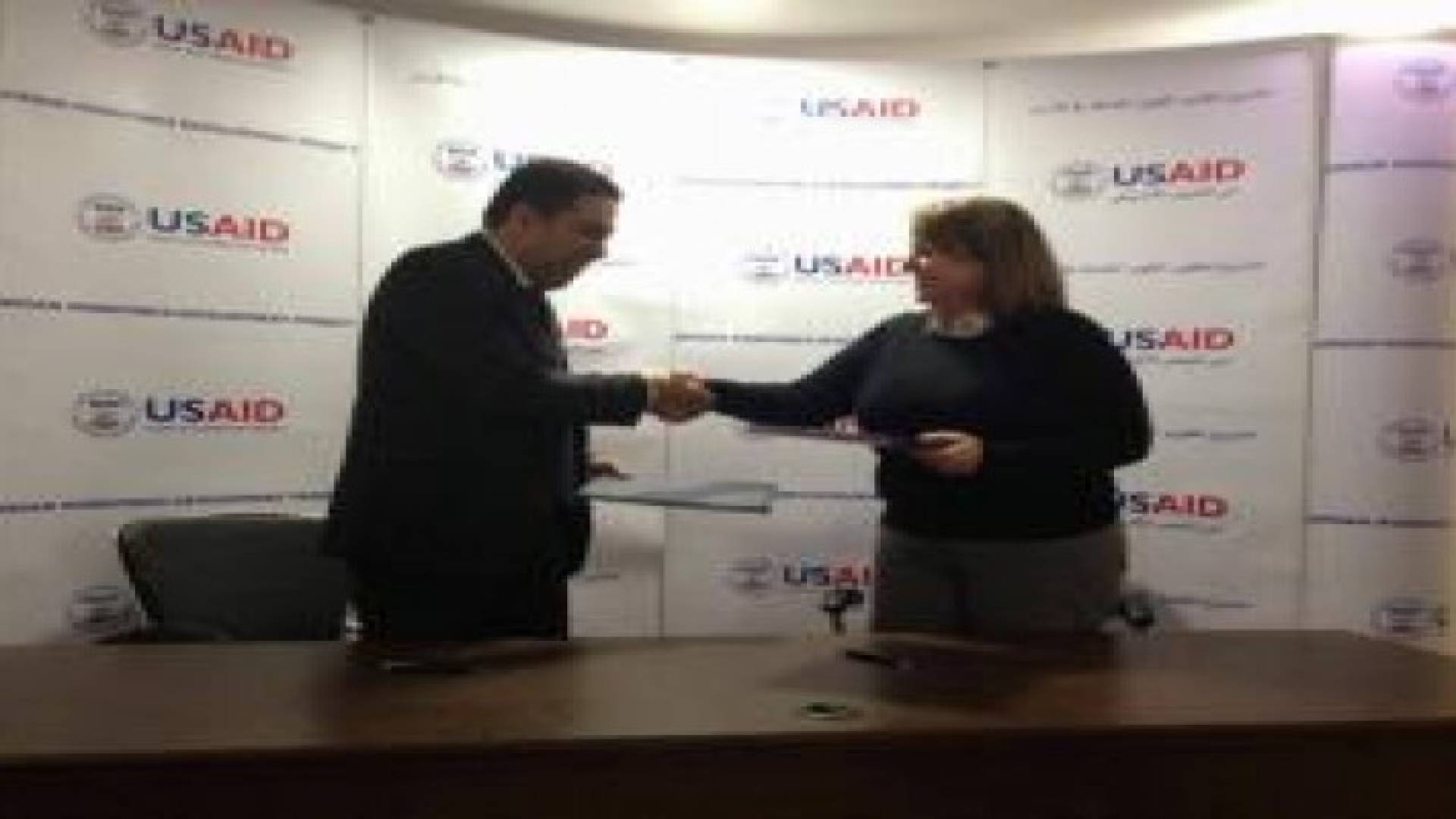 إتفاقية لتدريب 120 من الموظفين المهنيين في مبادرة " الولاء الوظيفي"