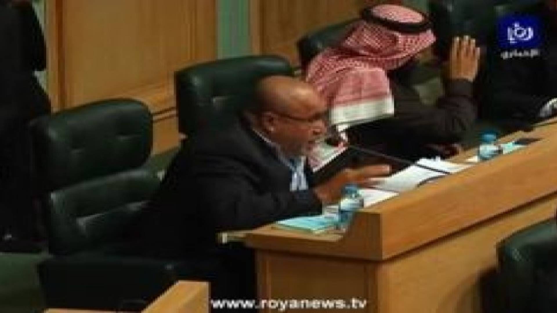 عطية يتساءل عن مبالغ خصصها للأردن مؤتمر لندن للمانحين