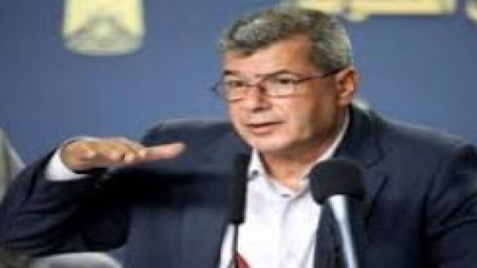 قراقع يدعو لاعتبار غد الجمعة يوم غضب لإنقاذ حياة القيق