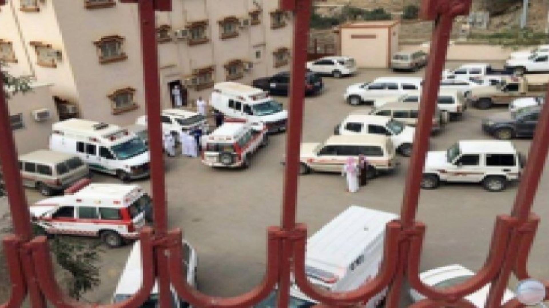 السعودية : مقتل 6 أشخاص وإصابة آخرين إثر اقتحام مسلح لمكتب تعليم بمحافظة الدائر
