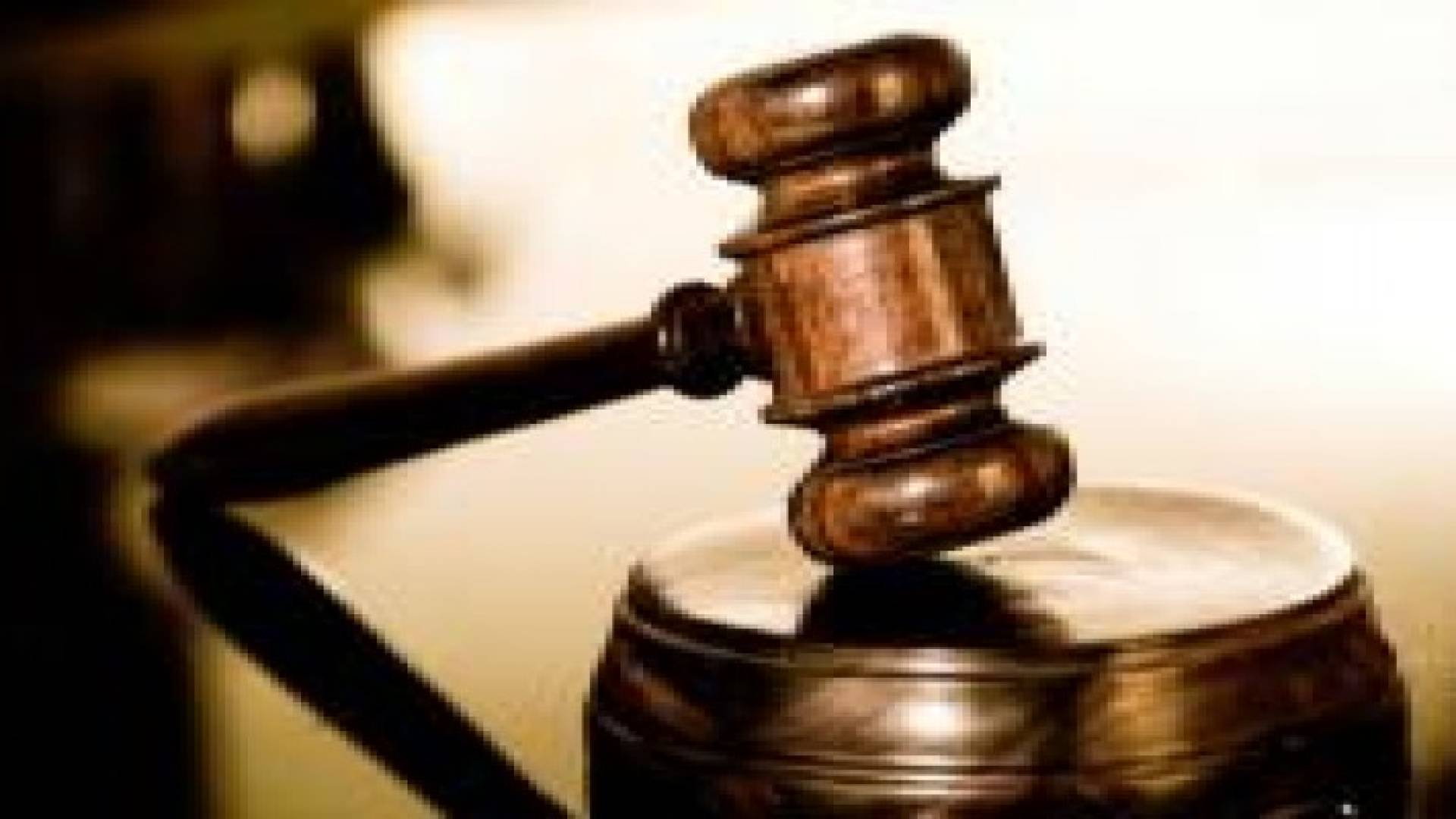 الأشغال الشاقة لأم هتكت عرض ابنتها .. تفاصيل