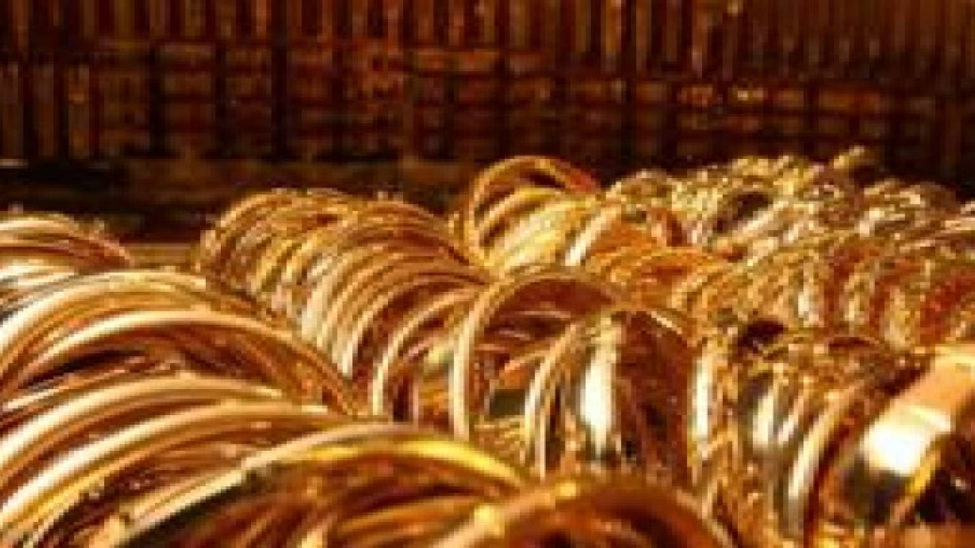 الذهب يتجه لتحقيق أفضل أداء أسبوعي في 4 أعوام