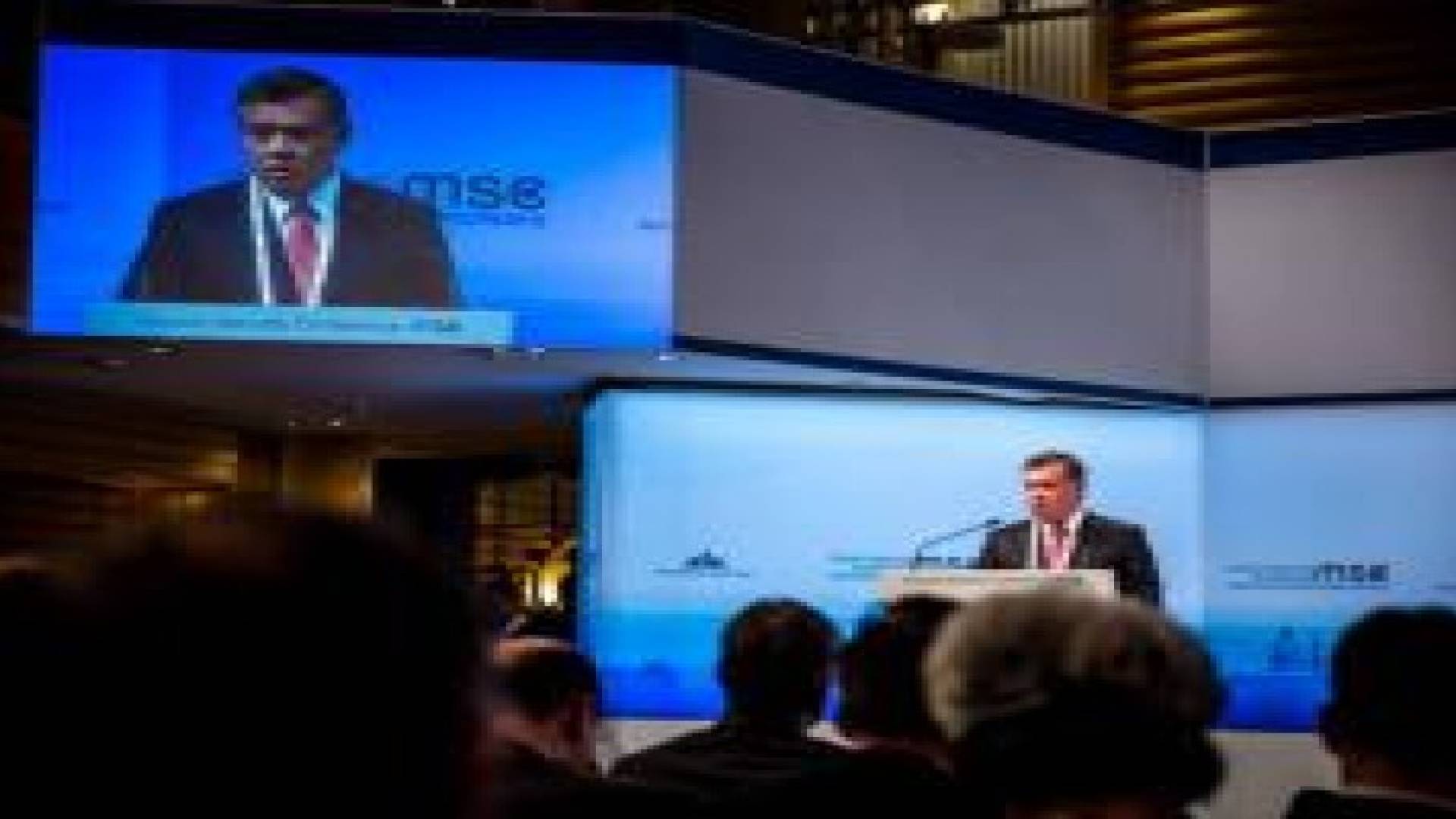 الملك: الحل السياسي في سوريا مفتاح لكسب الحرب