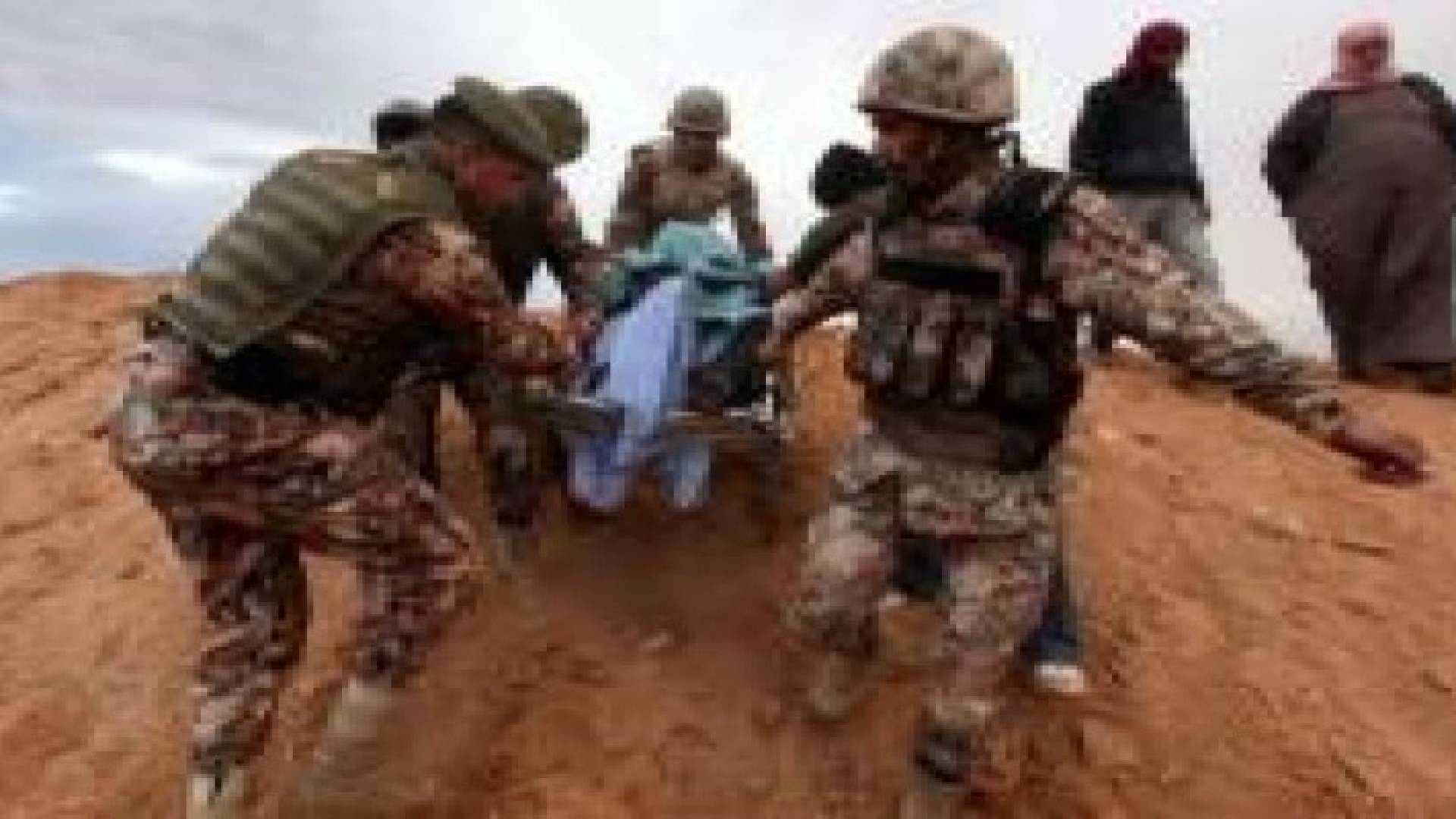 حرس الحدود تستقبل 215 لاجئا سوريا