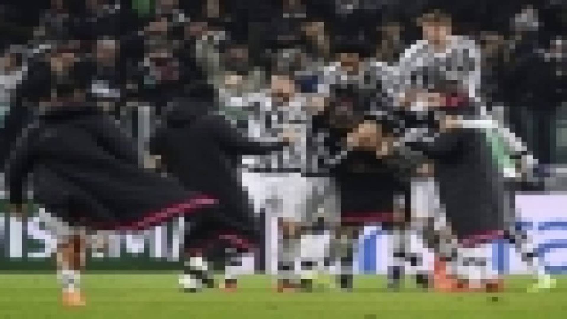 يوفنتوس يضرب نابولي بقذيفة زازا ويتصدر الدوري