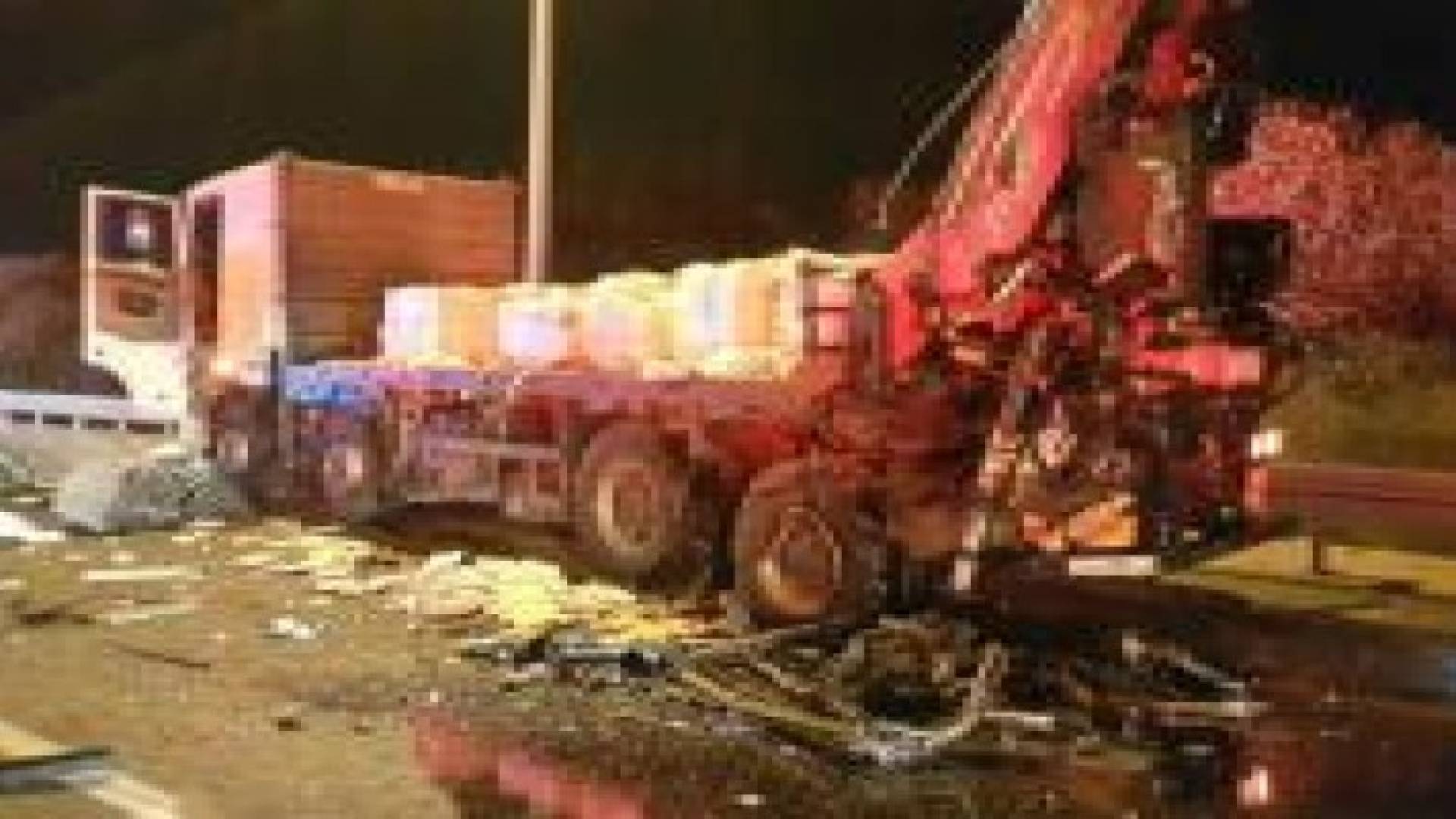 بالفيديو والصور: مصرع 5 إسرائيليين وإصابة 20 بحادث سير