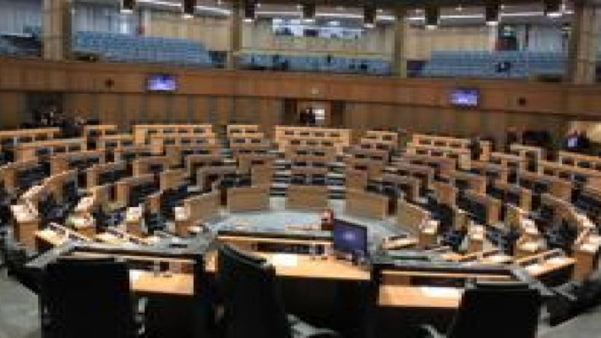 جلسة مناقشة اتفاقية شراء الغاز الاسرائيلي تفقد نصابها القانوني