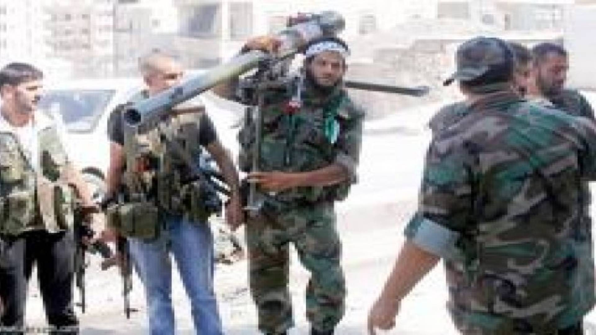 تعزيزات قوامها ألفي مقاتل يدخلون سوريا من الجانب التركي