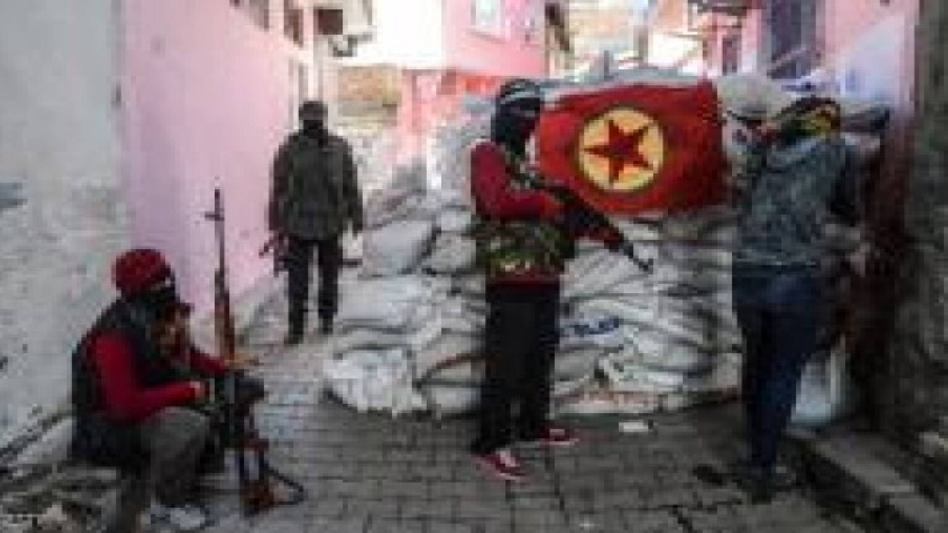 تركيا: مسلحون أكراد يقتلون 3 من أفراد الأمن