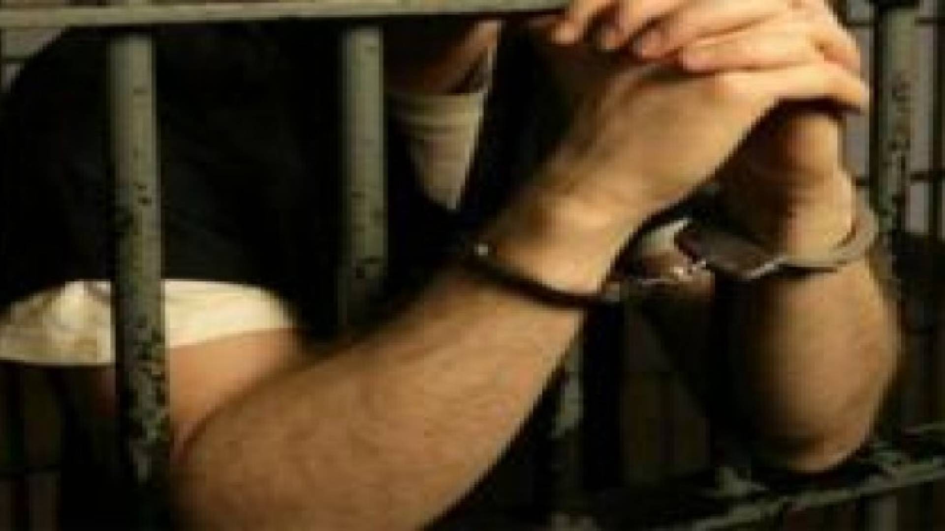 السجن لحارس عمارة هتك عرض شقيقتين عند انتظارهما باص المدرسة