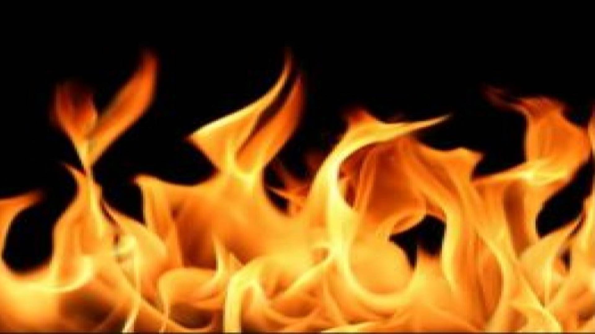 حريق داخل محل لتصليح البوابير والصوبات بوسط البلد ..تفاصيل