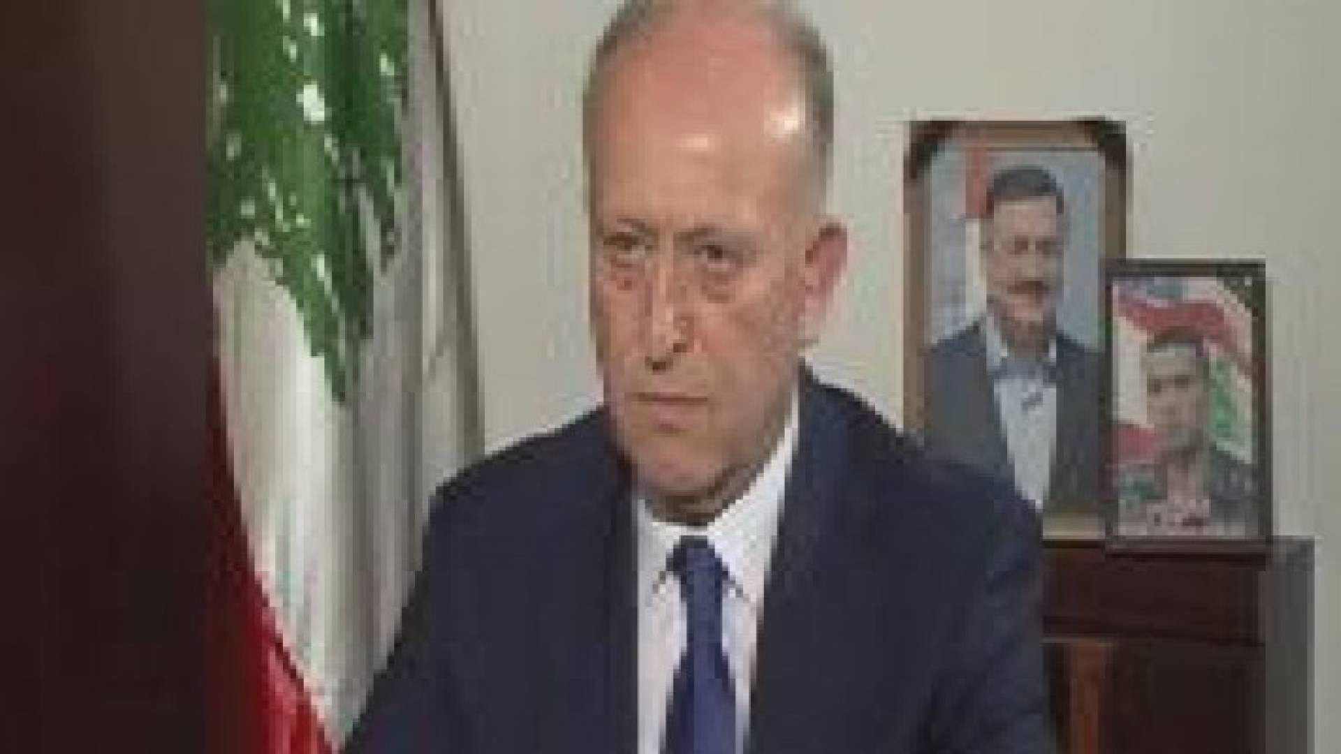 لبنان : وزير العدل يستقيل ويدعو إلى الاعتذار للسعودية
