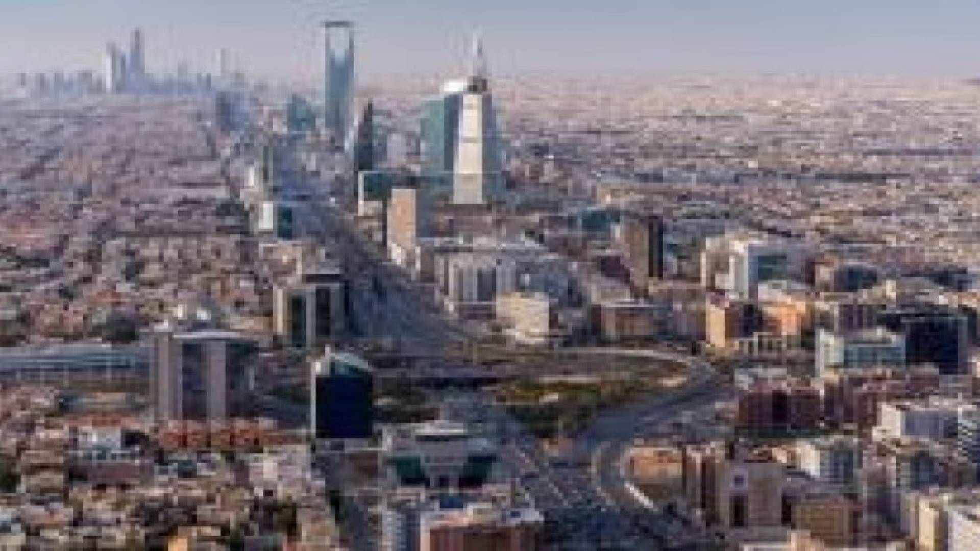 السعودية تحاكم 32 شخصا بتهمة التجسس لإيران