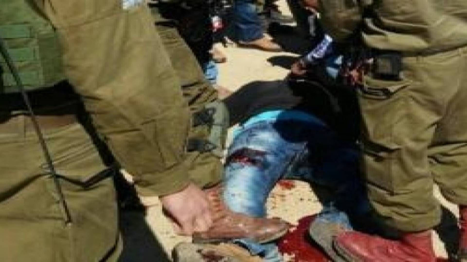 إصابة فلسطيني واسرائيليين بحادثي طعن بالضفة