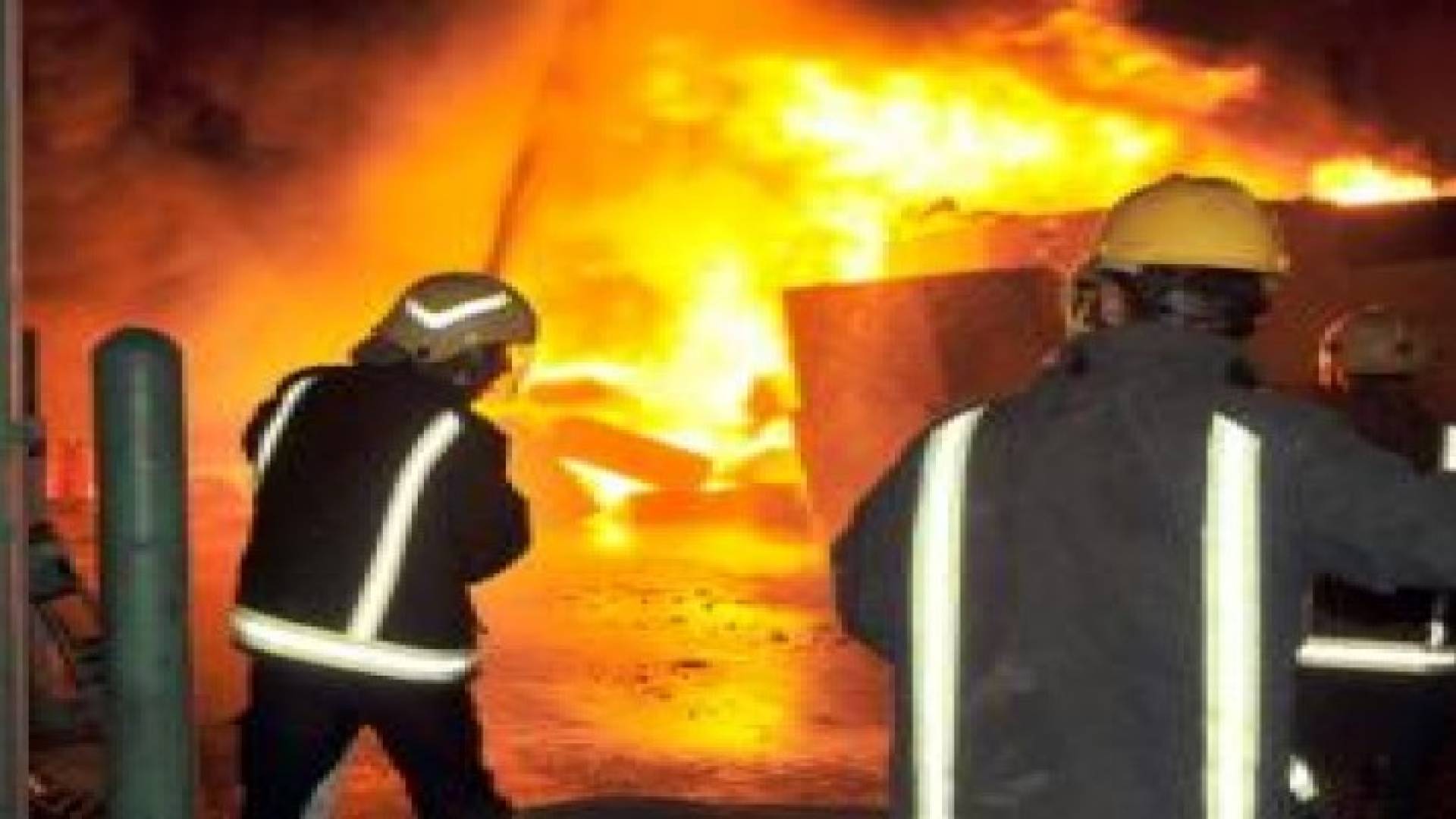 الدفاع المدني يخمد حريقا بشقة سكنية في بيادر وادي السير