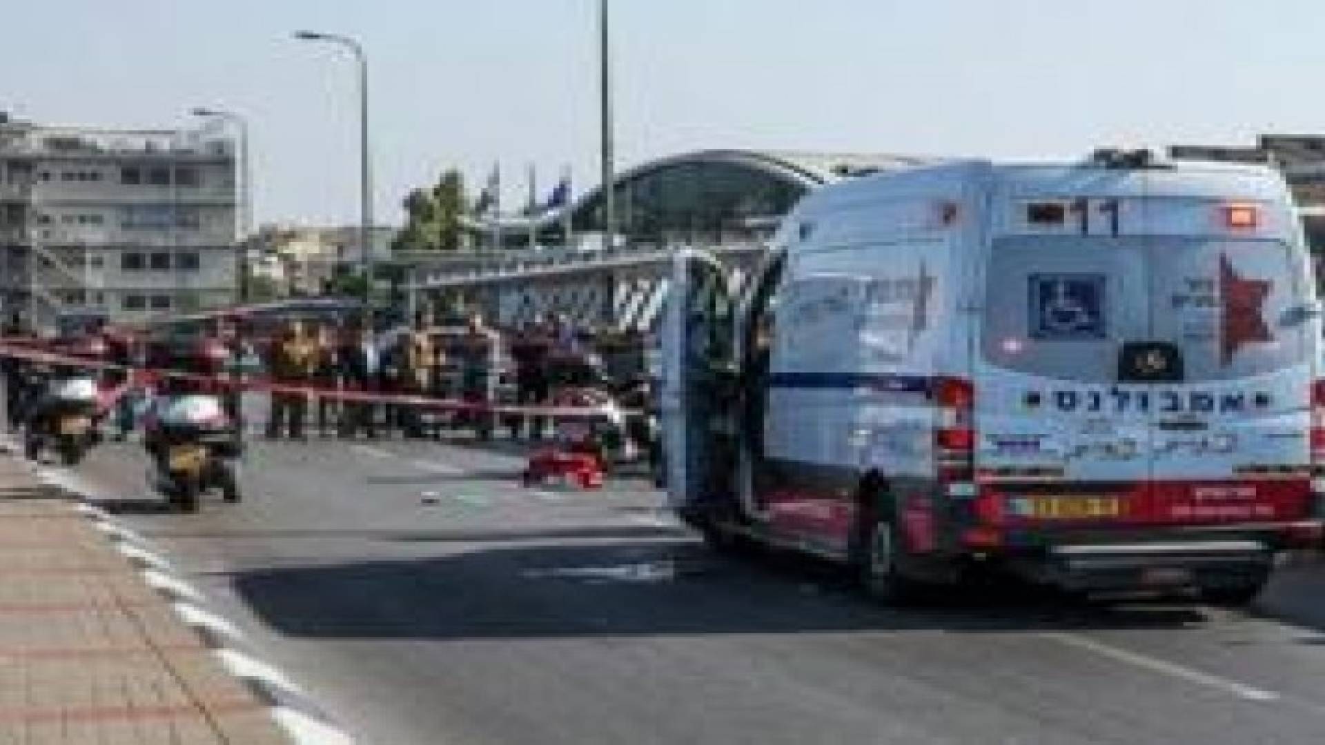 اصابة اسرائيلي بعد طعنه في مستوطنة بالضفة الغربية