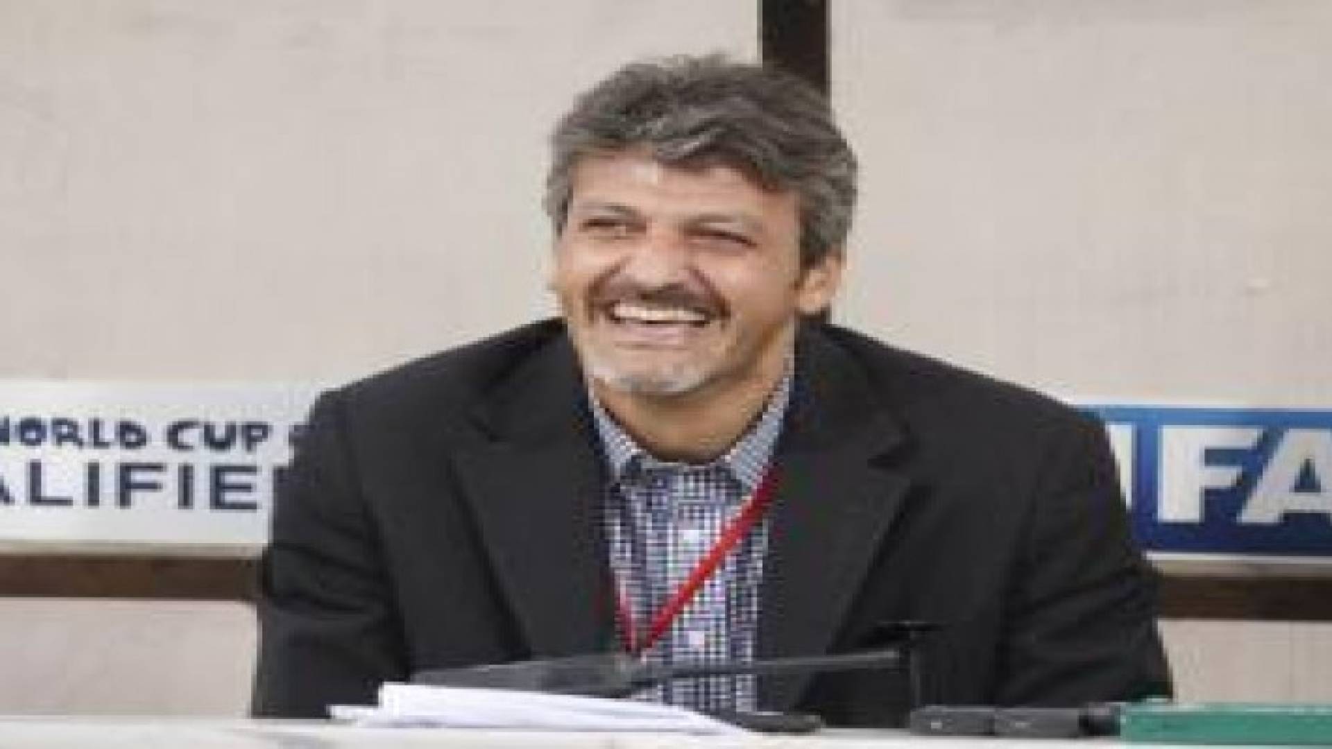 محادين: الأمير علي حريص على إصلاح الفيفا