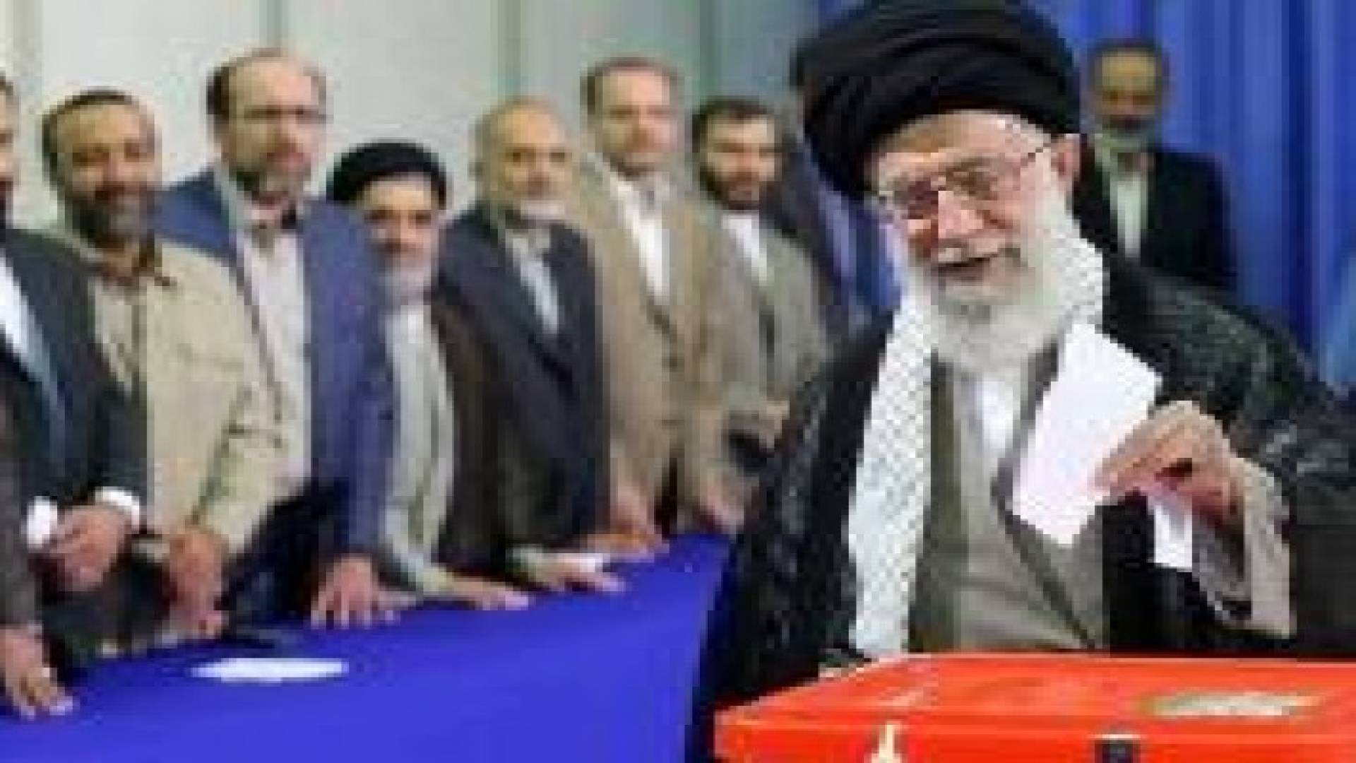 الإصلاحيون يفوزون بجميع مقاعد طهران في انتخابات البرلمان الإيراني