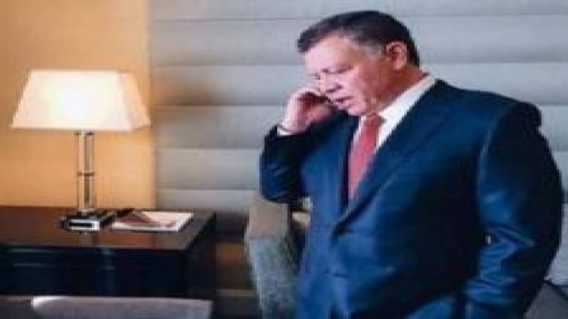 الملك يتلقى اتصالا هاتفيا من أمير الكويت