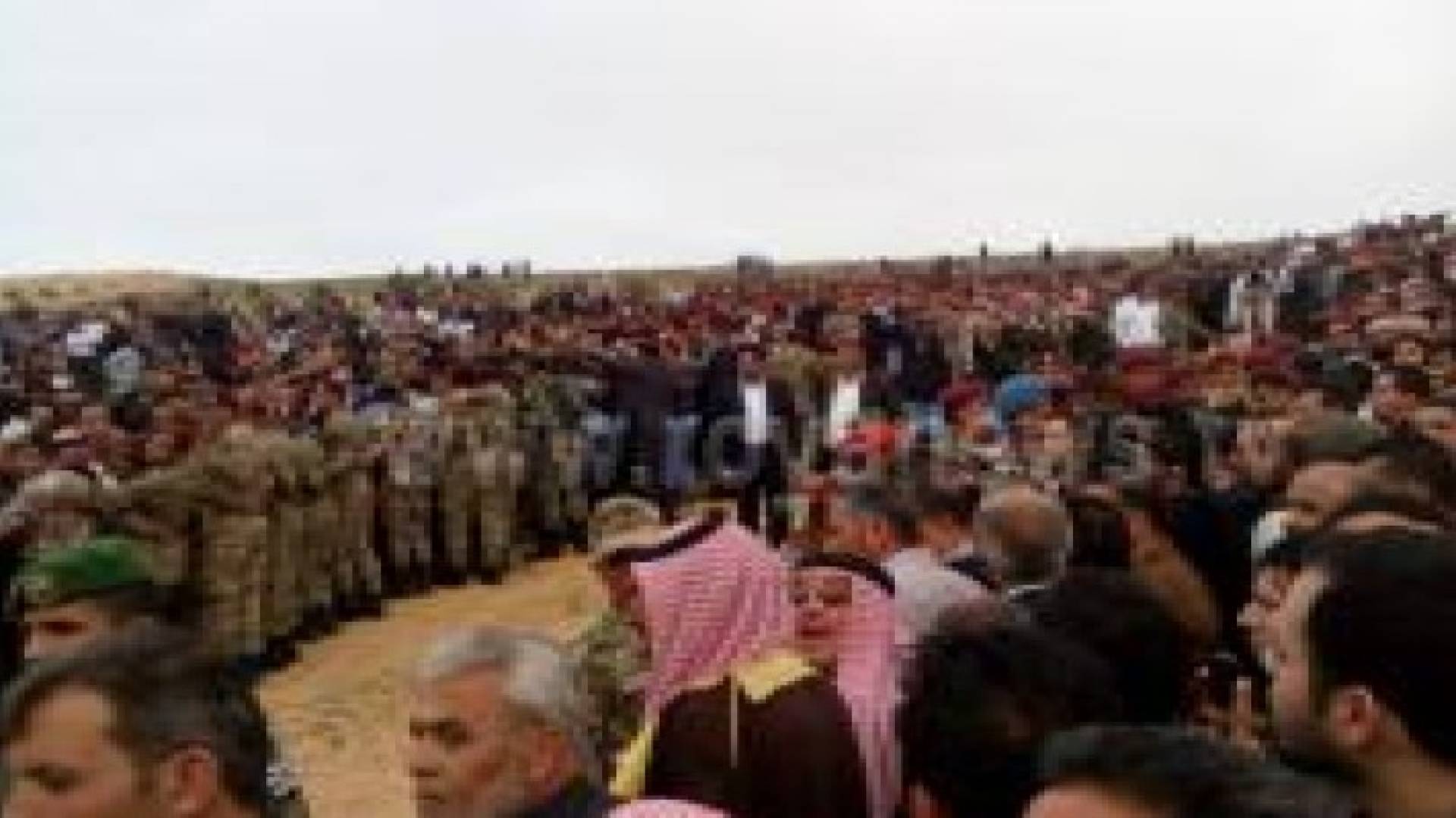 بالصور.. تشييع جثمان الشهيد النقيب راشد الزيود في الزرقاء