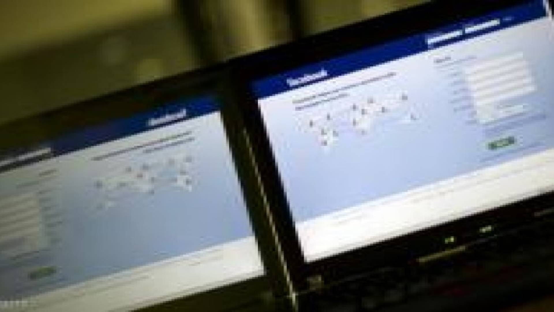 الإفراج عن مسؤول في فيسبوك بعد طلب بيانات مستخدم