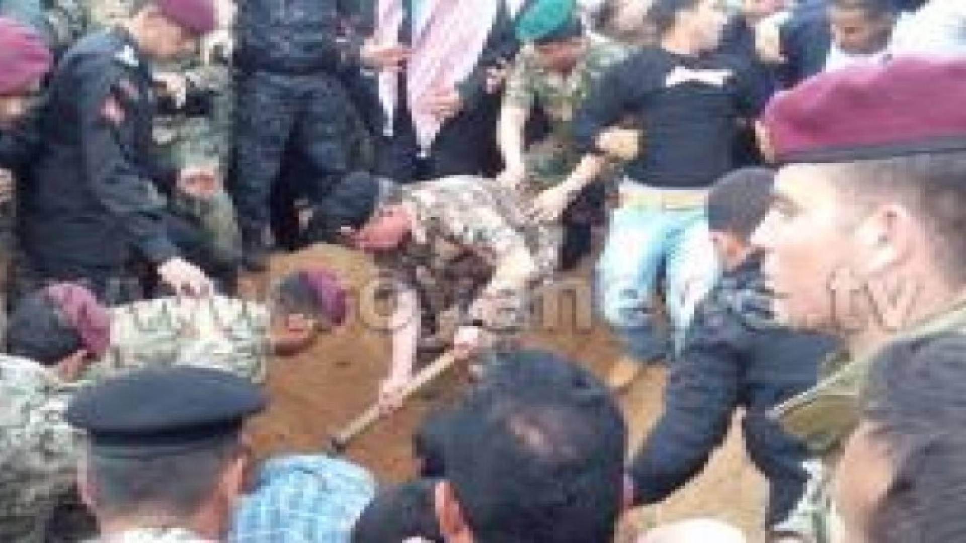 فيديو: جلالة الملك وجموع الاردنيين يشيعون الشهيد راشد الزيود