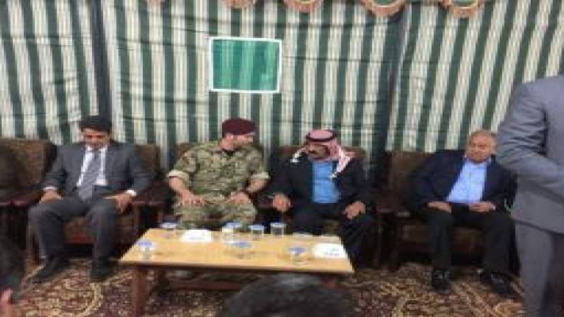 الأمير هاشم يقدم واجب العزاء بالشهيد الزيود