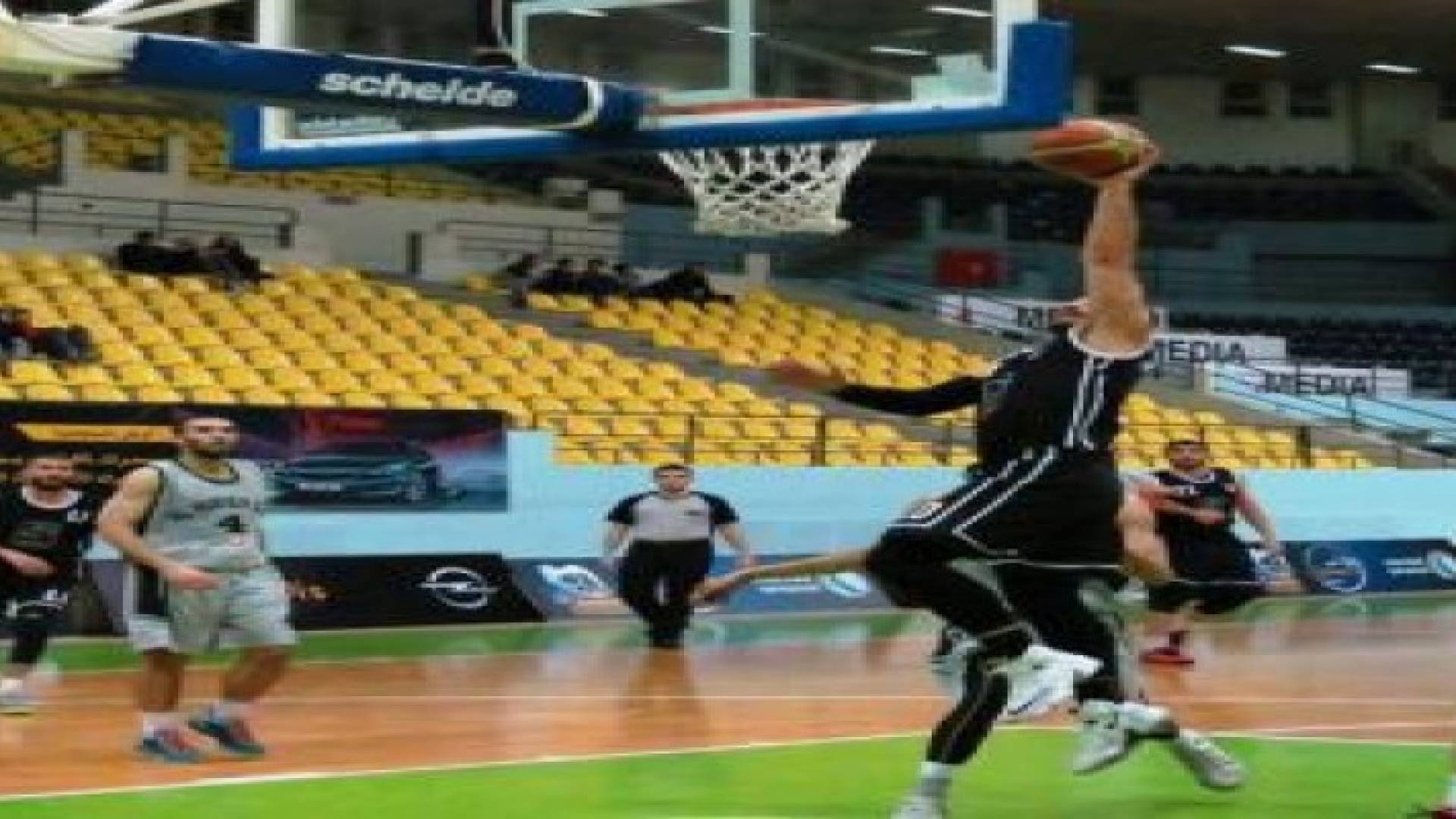 المرحلة النهائية من دوري كرة السلة تبدأ اليوم