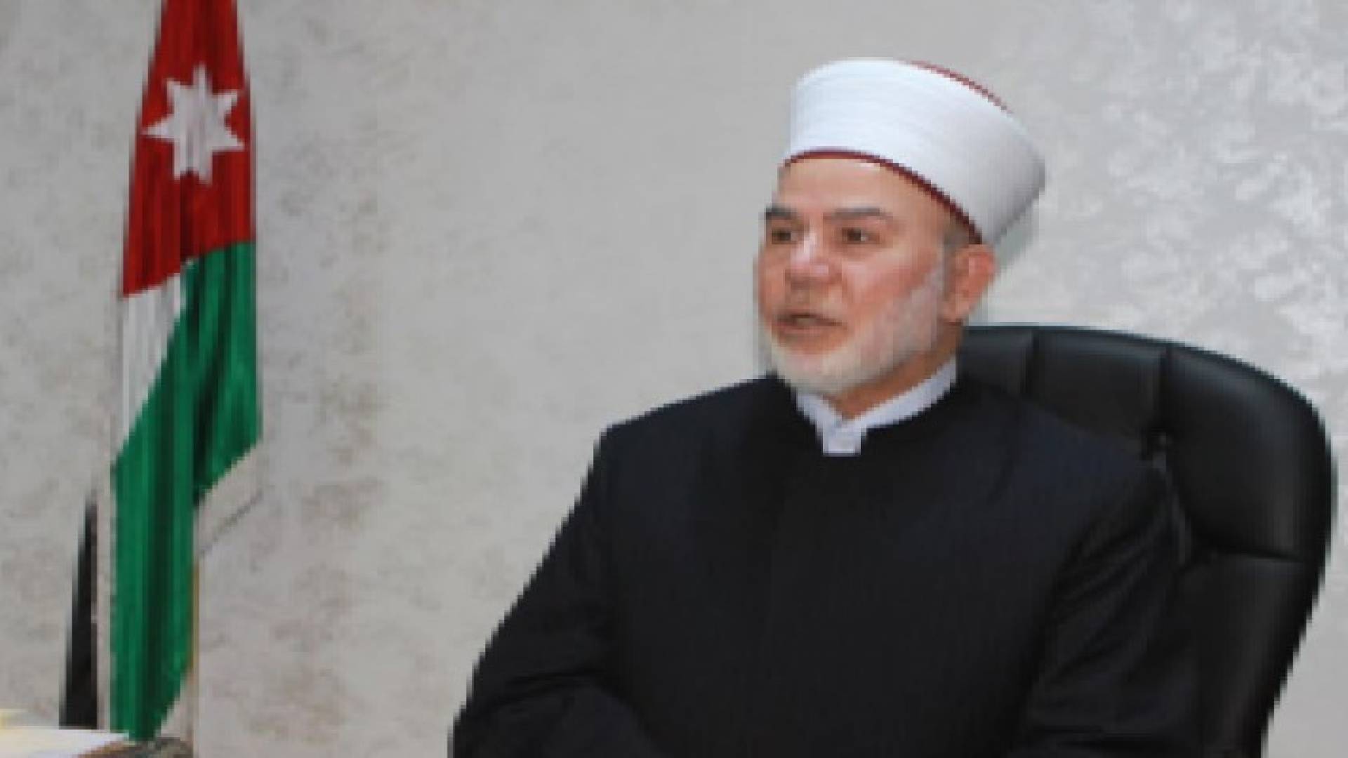 مفتي المملكة يدعو الأردنيين إلى التماسك ضد الإرهاب