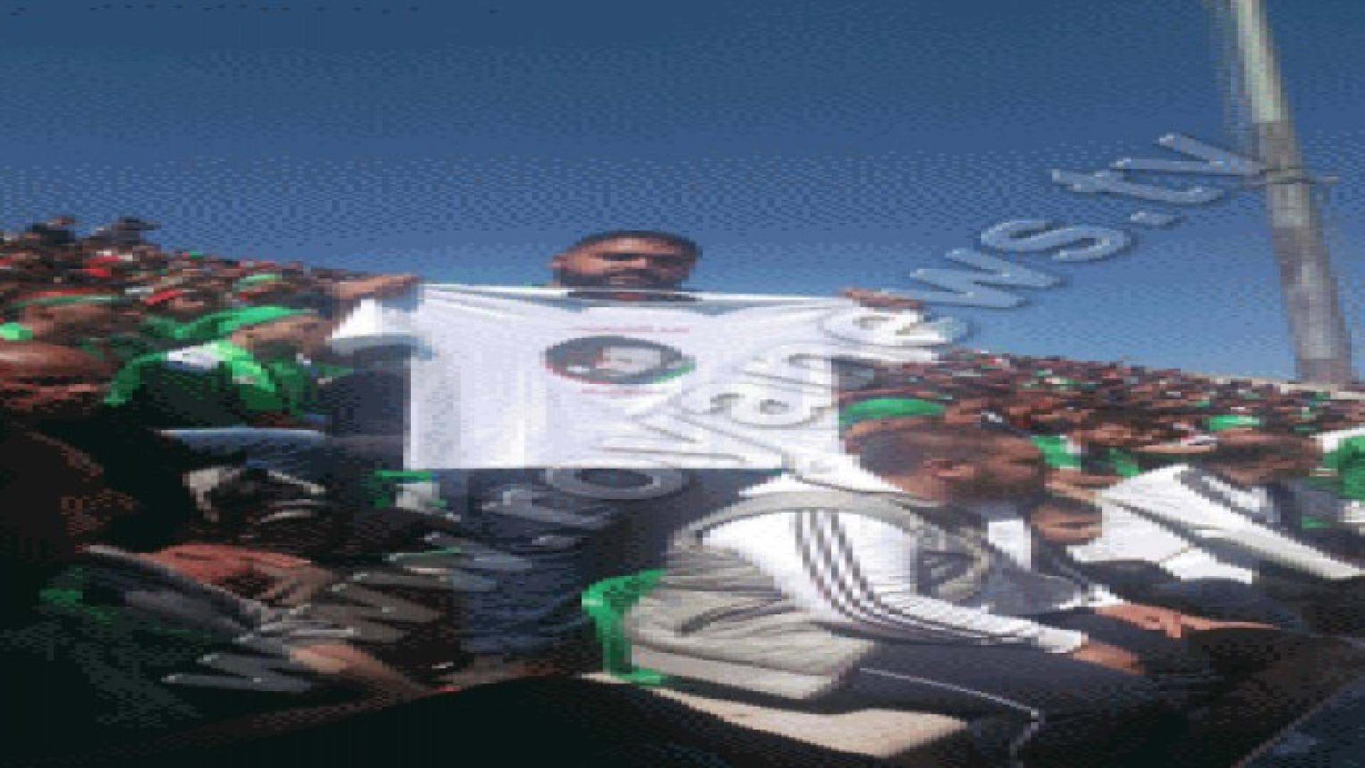 الشهيد الزيود حاضرا في مباراة الوحدات والفيصلي .. صور