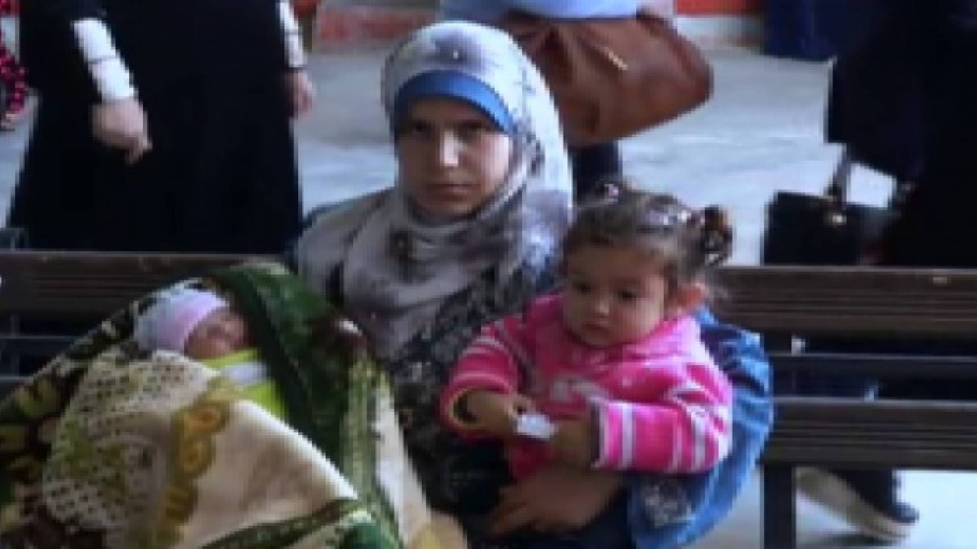 ريما المولود رقم 5000 في مخيم الزعتري للاجئين السوريين.. صور