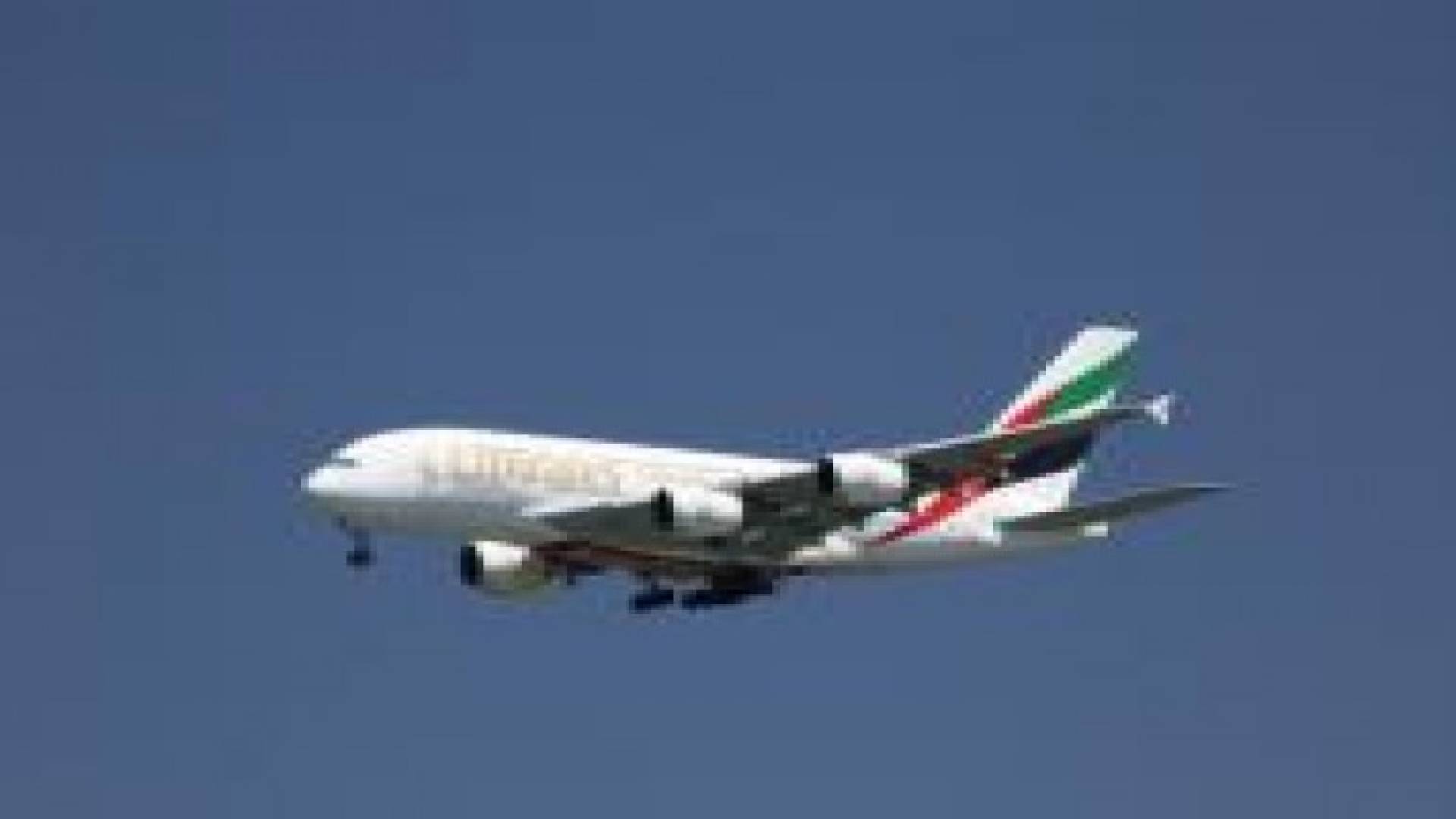 الخطوط الجوية الإماراتية تطلق "أطول رحلة في العالم بدون توقف"