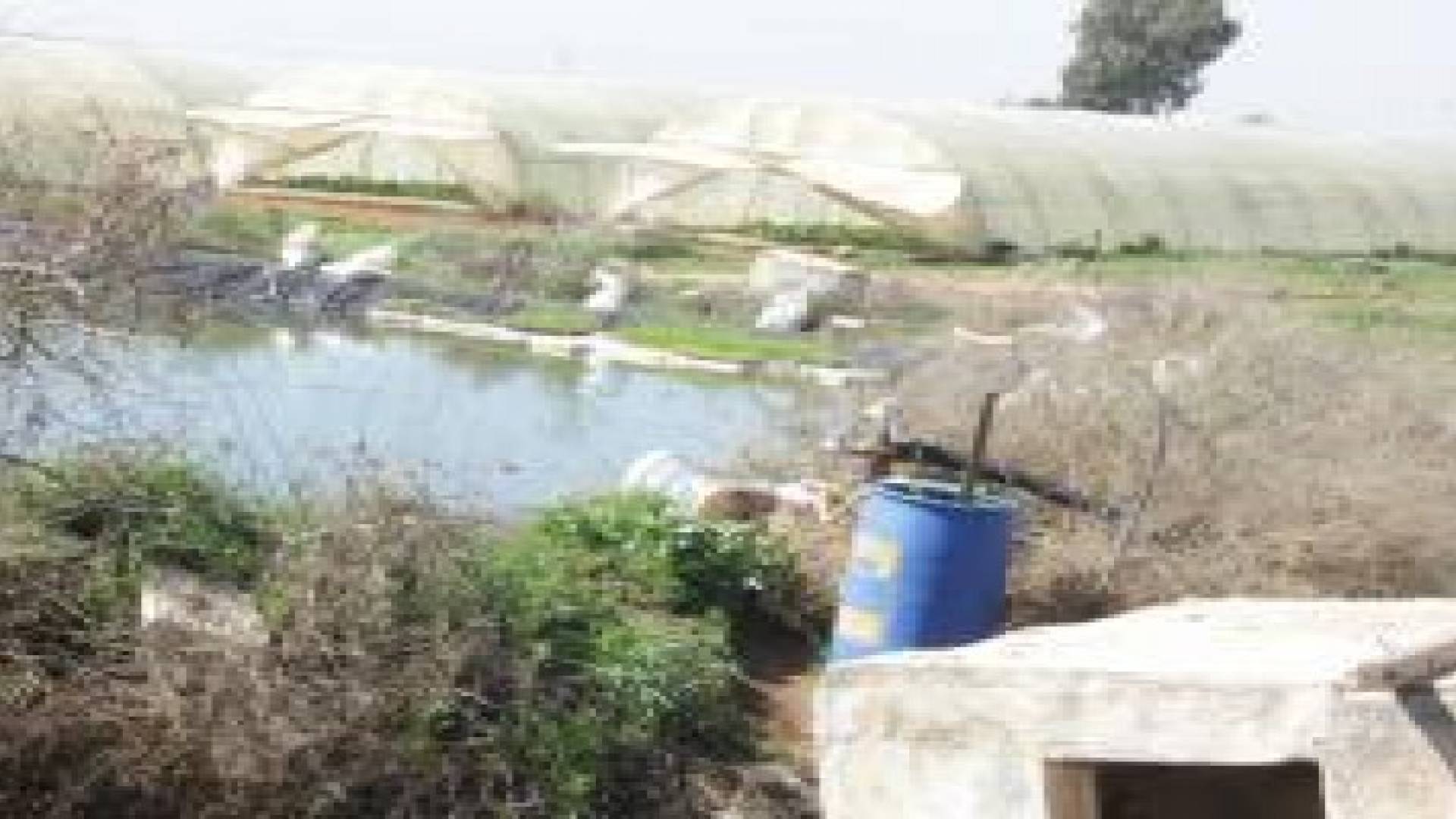 ضبط اعتداءات جديدة على خطوط المياه .. فيديو وصور