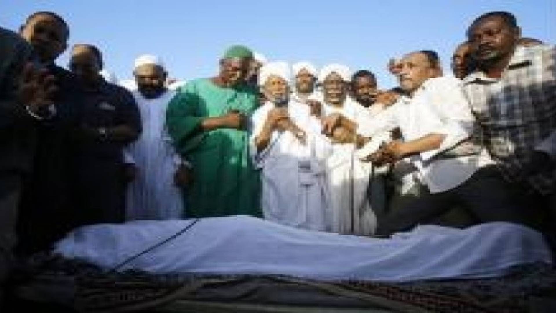 السودان تشيع زعيمها المعارض حسن الترابي .. صور