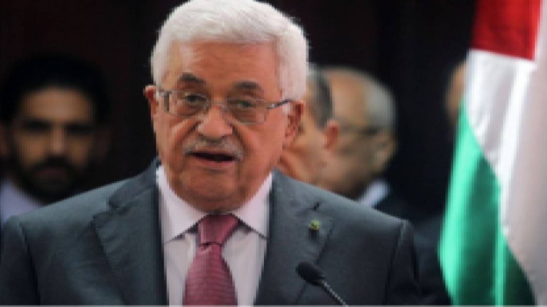 عباس يجتمع مع رئيس اندونيسيا وأمين عام "التعاون الإسلامي"