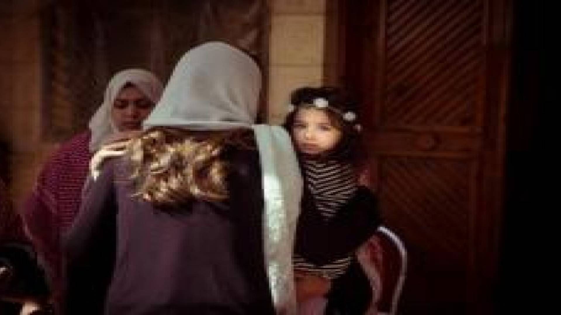 الملكة تعزي بالشهيد الزيود .. صور